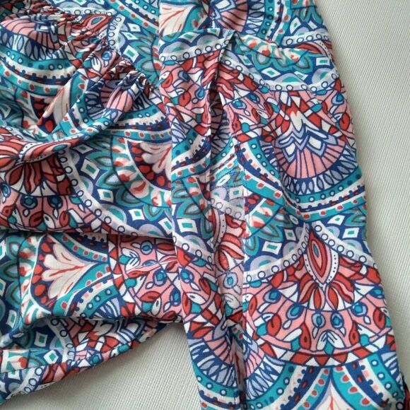 Chelsea & Violet Blue & Red Mandala Print Lightweight Shift Dress Women's Medium - Picture 12 of 15